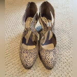 Life Stride Women's Black and Cream Heels